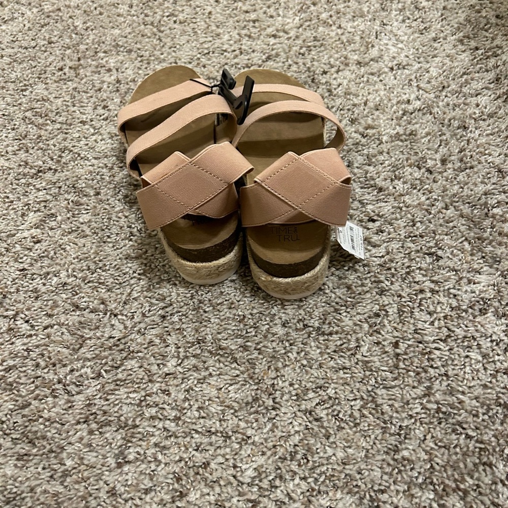 NWT Sandals - Picture 3 of 4